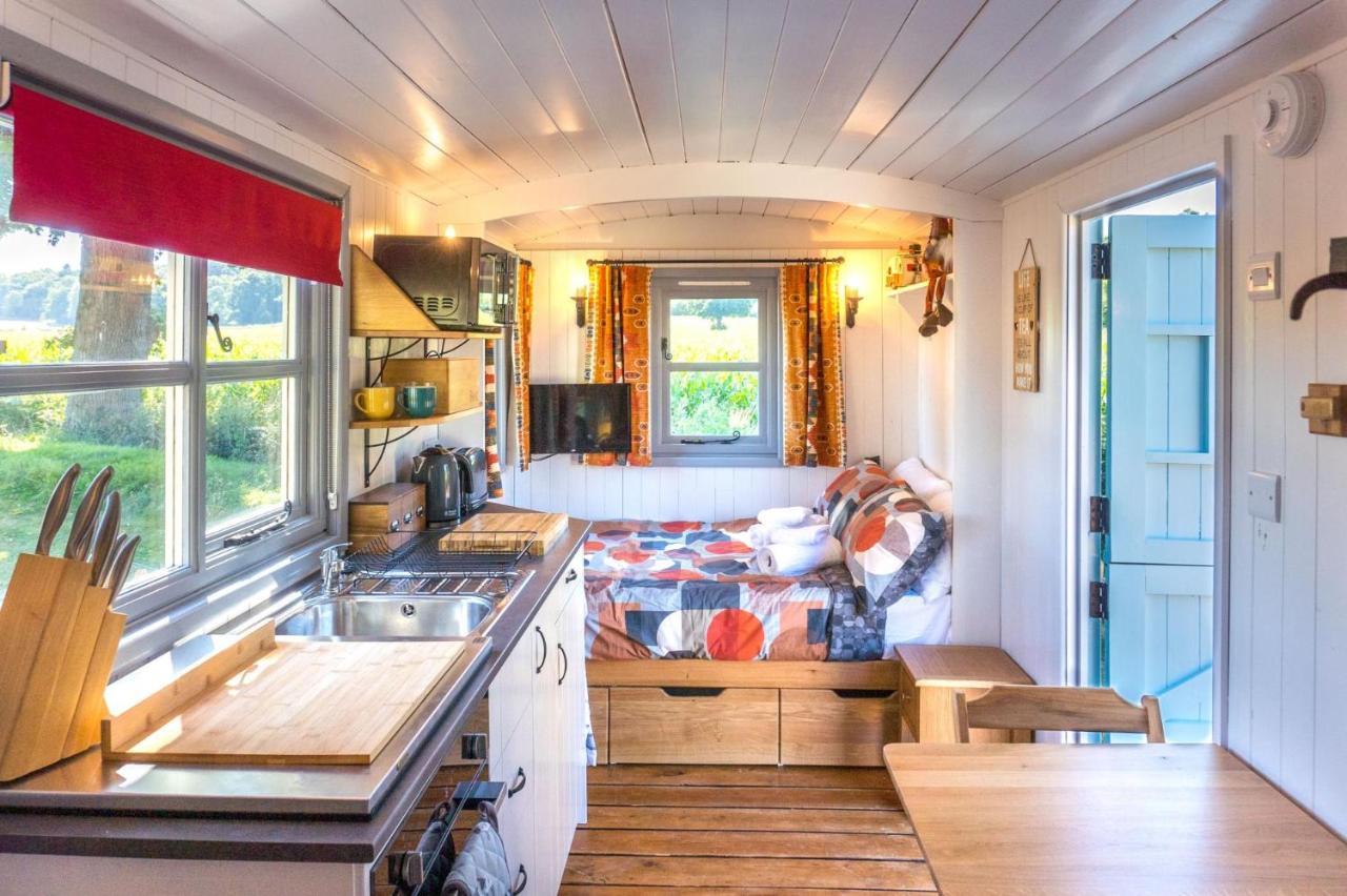 The Hideaway Hut - 1 Bed Shepherds Hut - הרפורד מראה חיצוני תמונה